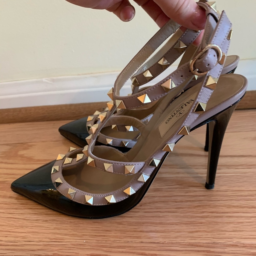 Valentino studded patent leather heels sz 38 Euro